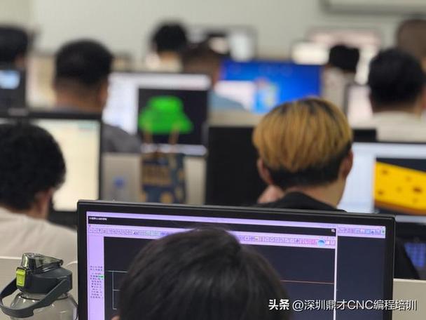 深圳石岩学 cnc 编程,来鼎才培训!工厂实战 + 手把手教学 + 学会为止